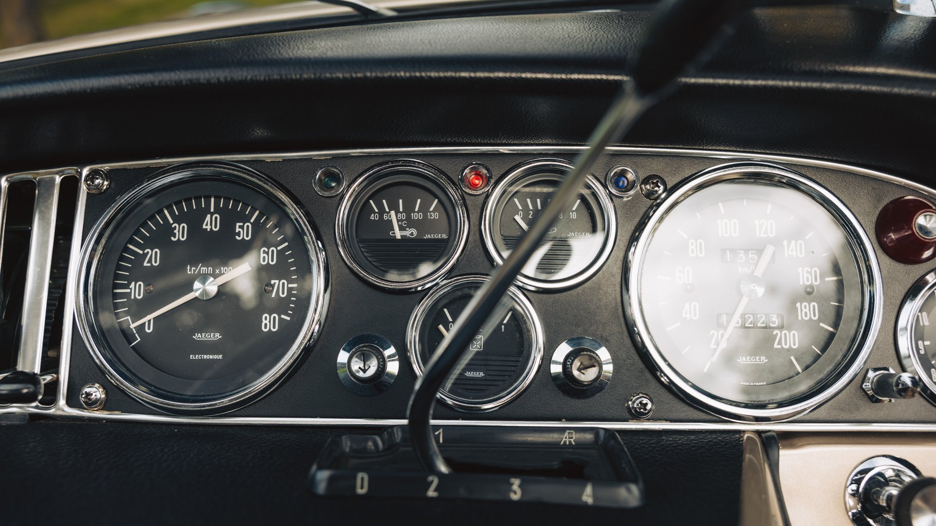 Broad Arrow Auctions | 1966 Citroën DS 21 Cabriolet Palm Beach by Chapron