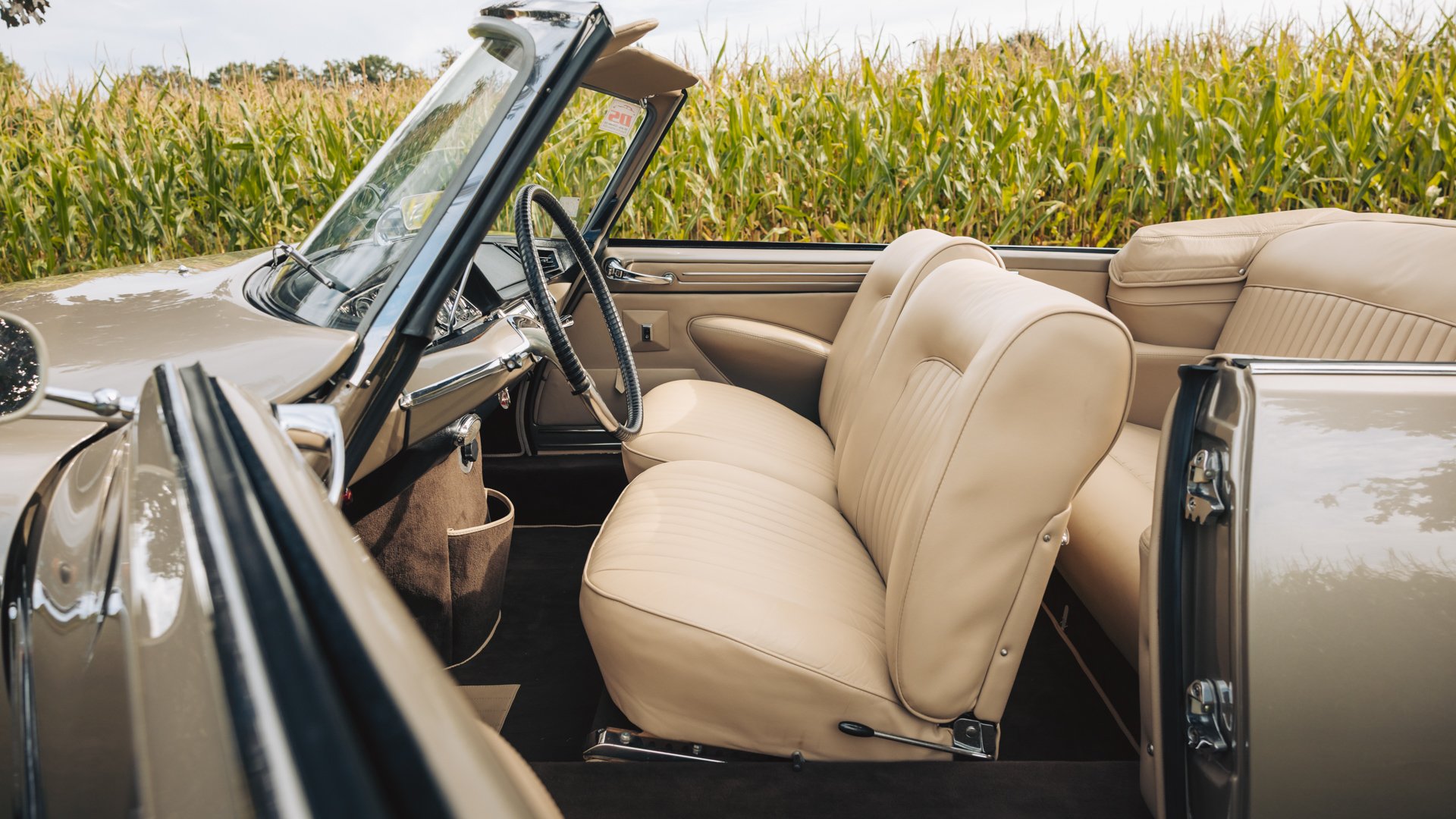 Broad Arrow Auctions | 1966 Citroën DS 21 Cabriolet Palm Beach by Chapron