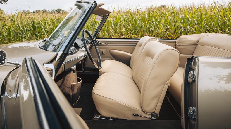 Broad Arrow Auctions | 1966 Citroën DS 21 Cabriolet Palm Beach by Chapron