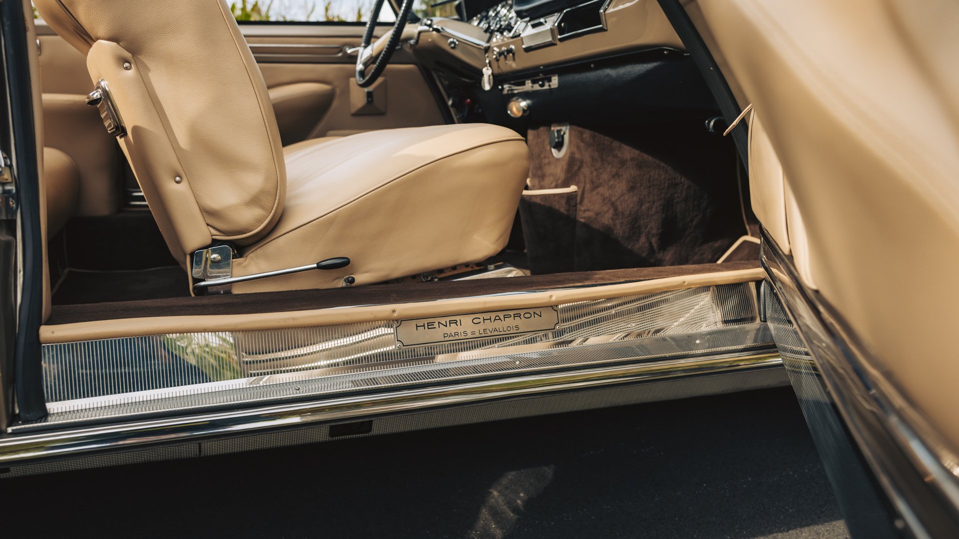 Broad Arrow Auctions | 1966 Citroën DS 21 Cabriolet Palm Beach by Chapron