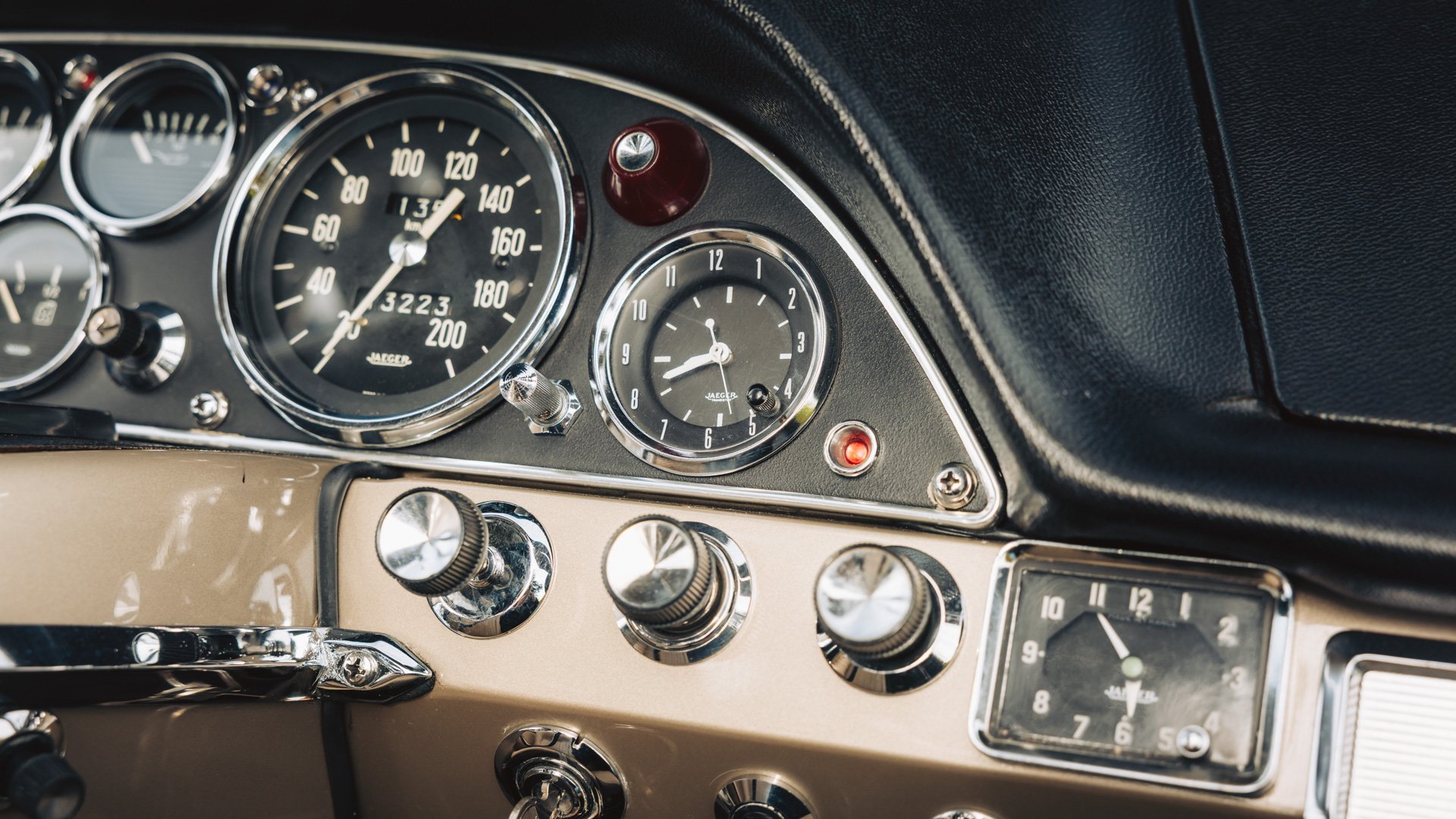 Broad Arrow Auctions | 1966 Citroën DS 21 Cabriolet Palm Beach by Chapron