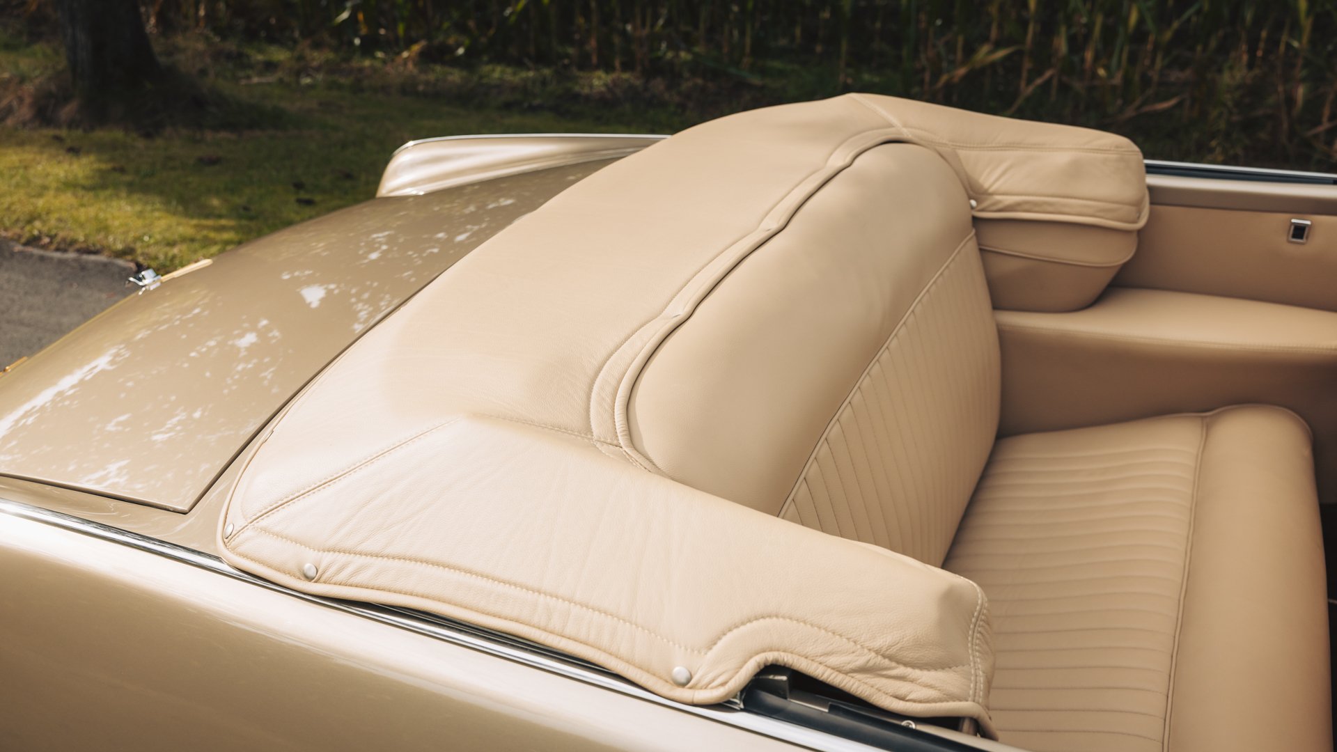 Broad Arrow Auctions | 1966 Citroën DS 21 Cabriolet Palm Beach by Chapron