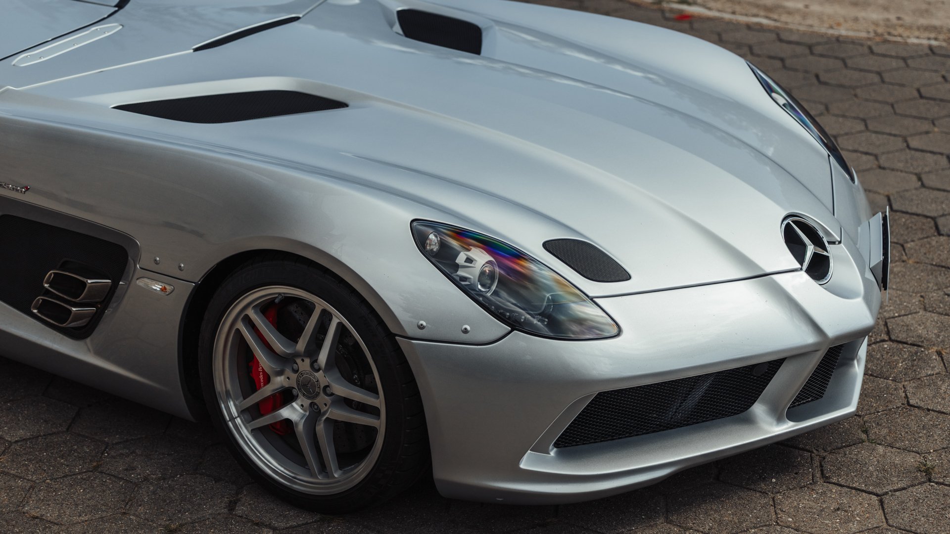 Broad Arrow Auctions | 2009 Mercedes-Benz SLR McLaren Stirling Moss