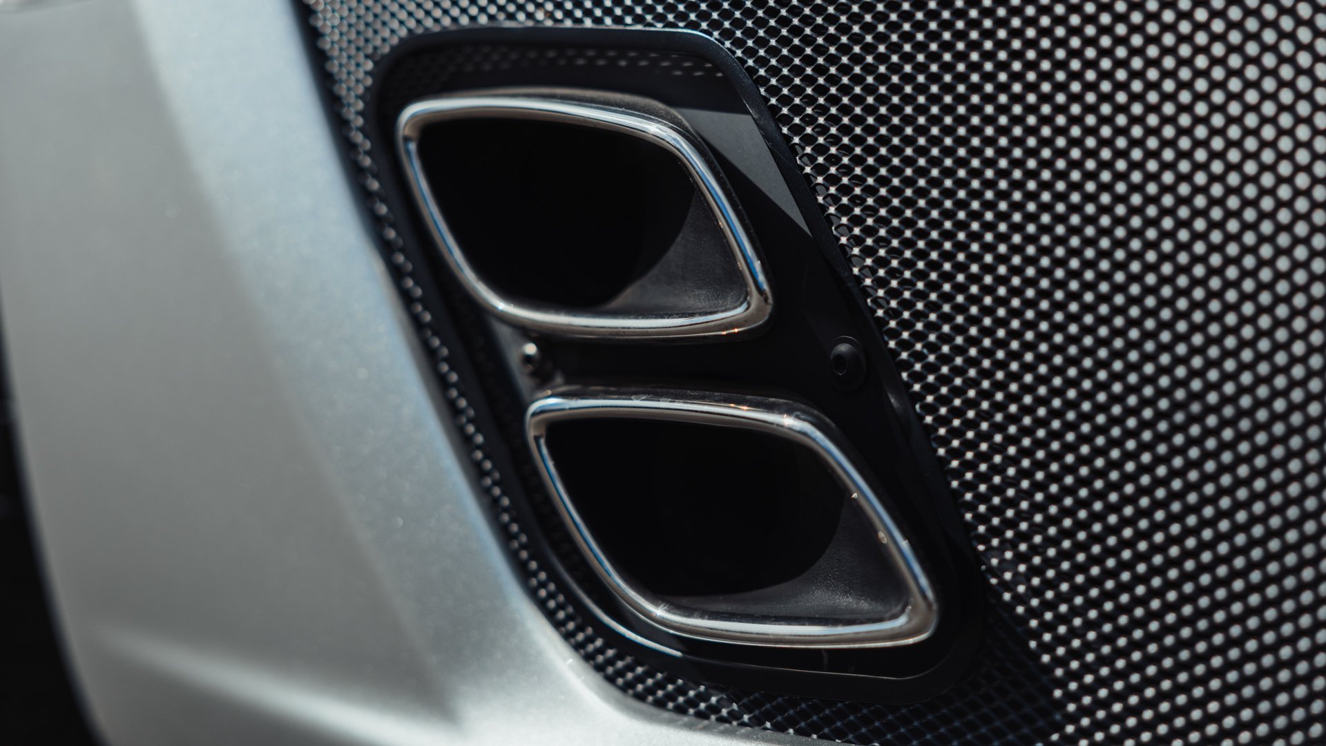 Broad Arrow Auctions | 2009 Mercedes-Benz SLR McLaren Stirling Moss