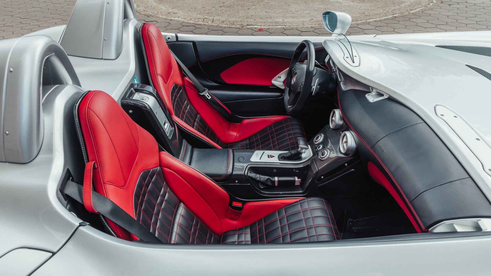 Broad Arrow Auctions | 2009 Mercedes-Benz SLR McLaren Stirling Moss