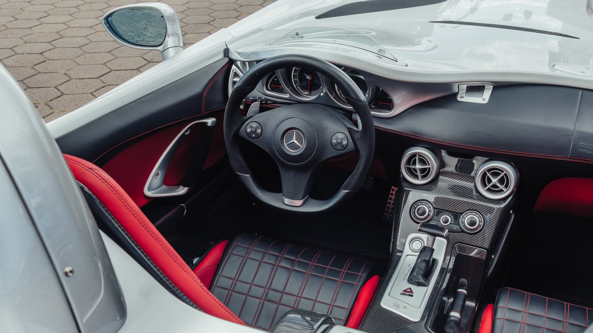 Broad Arrow Auctions | 2009 Mercedes-Benz SLR McLaren Stirling Moss