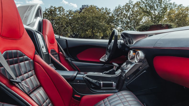 Broad Arrow Auctions | 2009 Mercedes-Benz SLR McLaren Stirling Moss
