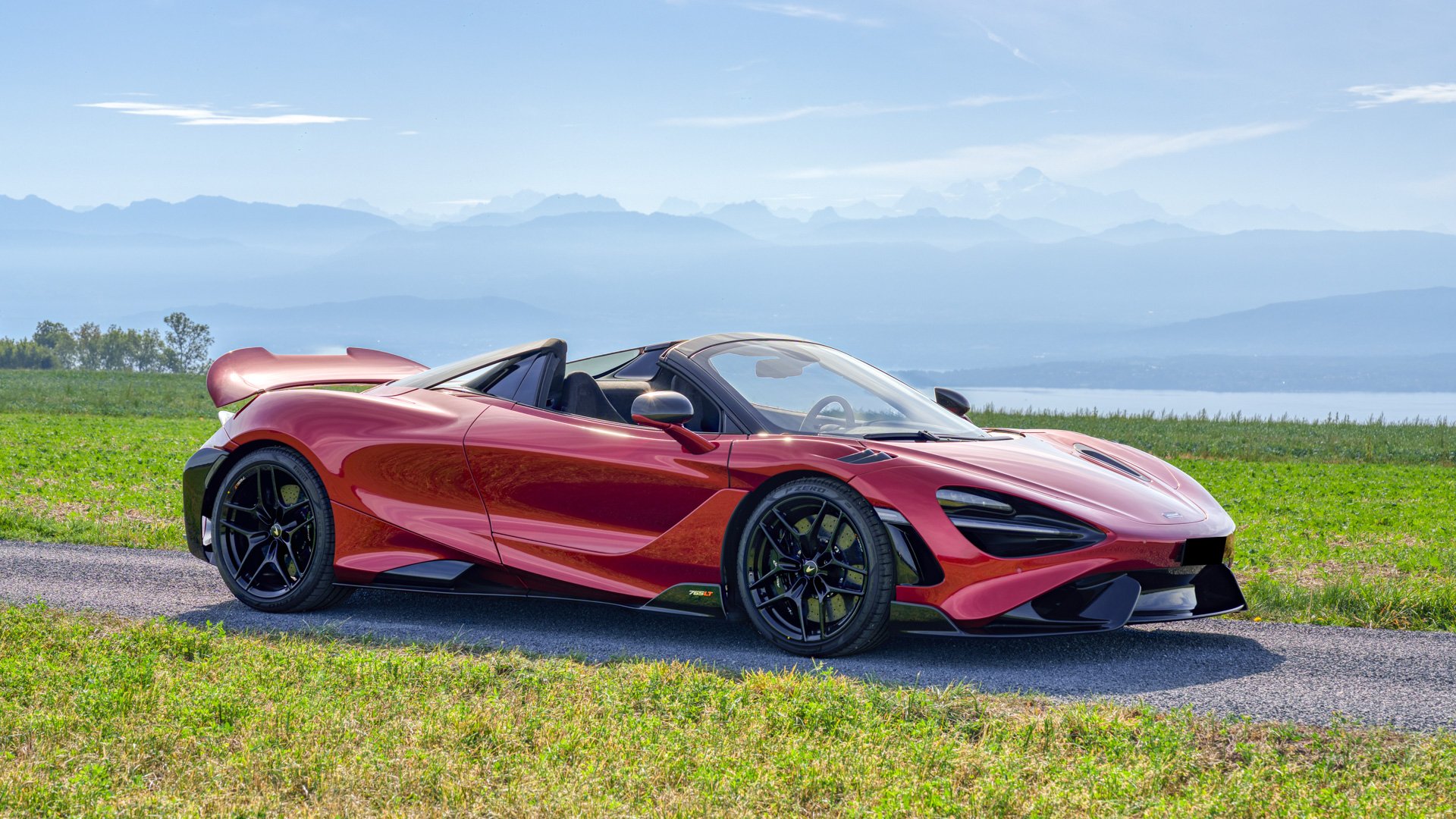McLaren 765LT