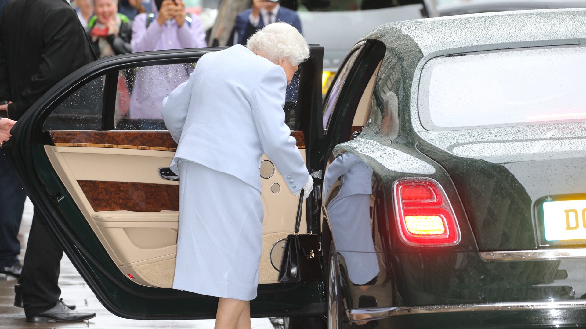 Broad Arrow Auctions | 2016 Bentley Mulsanne EWB Ex-Queen Elizabeth II