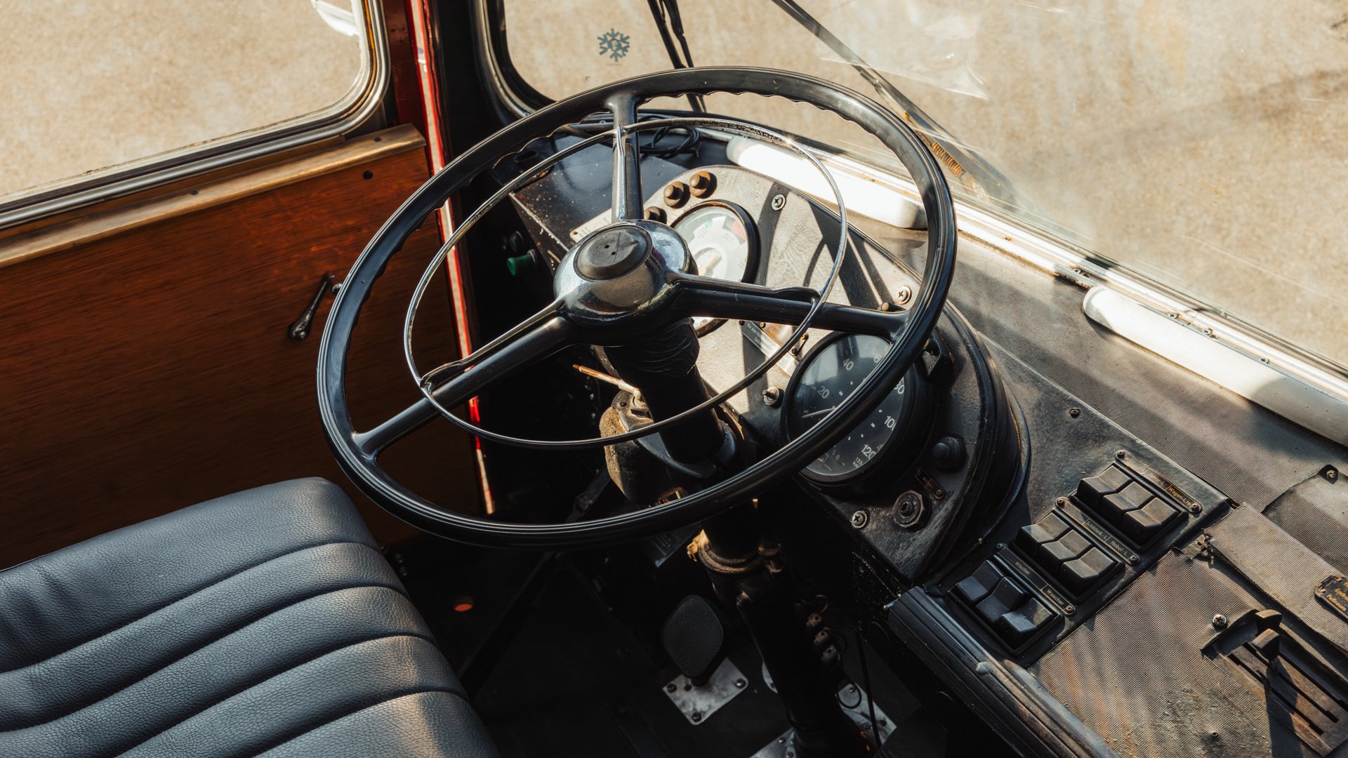 Broad Arrow Auctions | 1974 Mercedes-Benz O 317 Porsche Renntransporter Tribute