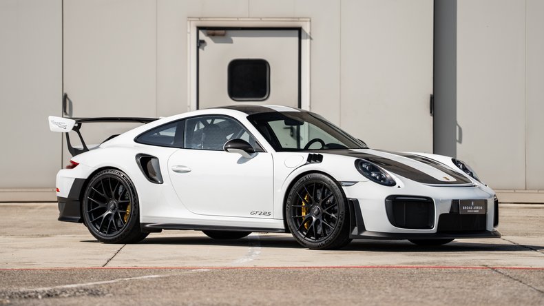Broad Arrow Auctions | 2018 Porsche 911 GT2 RS Weissach Package Clubsport
