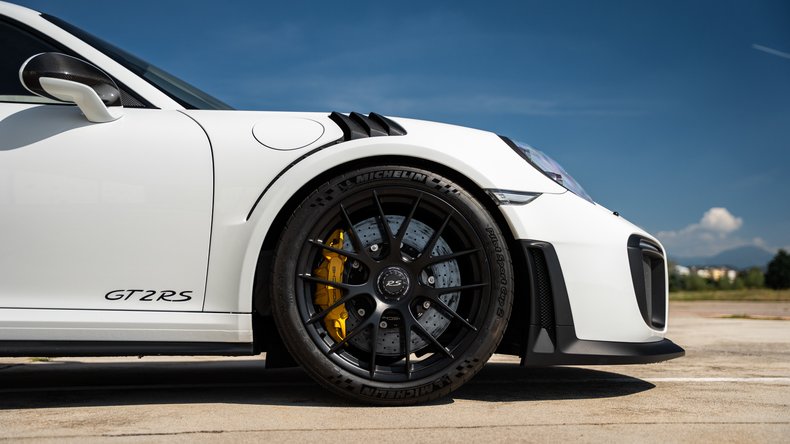 Broad Arrow Auctions | 2018 Porsche 911 GT2 RS Weissach Package Clubsport