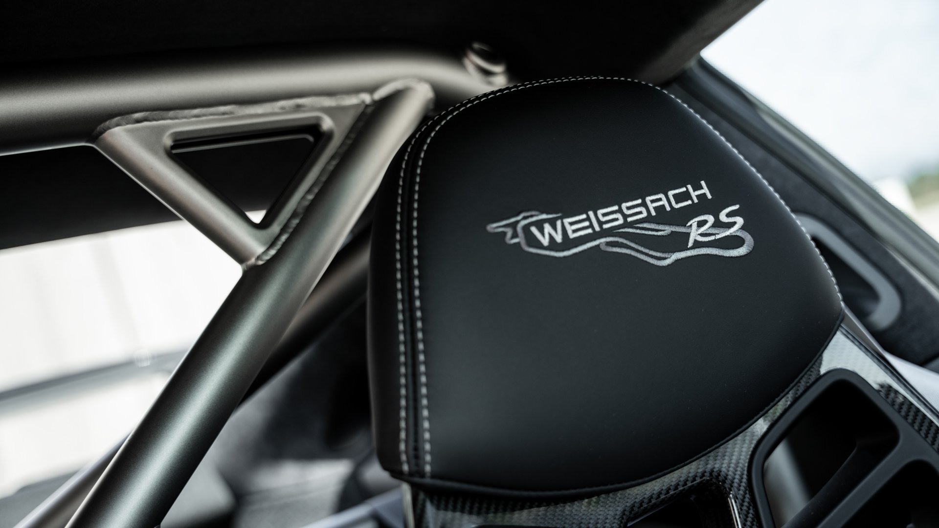Broad Arrow Auctions | 2018 Porsche 911 GT2 RS Weissach Package Clubsport