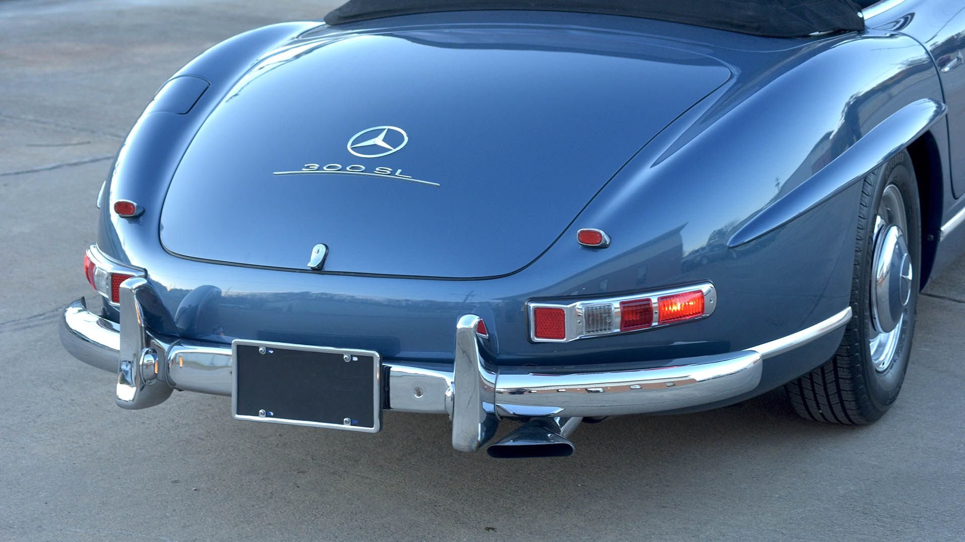 Broad Arrow Auctions | 1961 Mercedes-Benz 300 SL Roadster