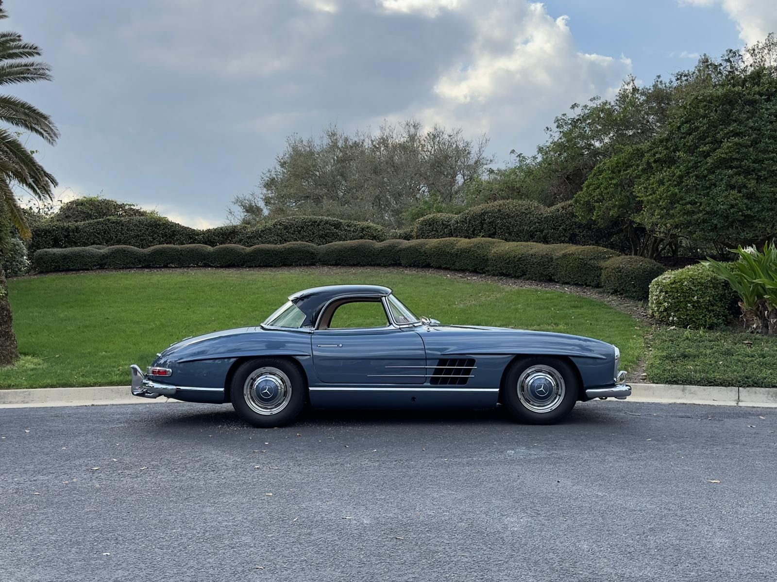 Broad Arrow Auctions | 1961 Mercedes-Benz 300 SL Roadster