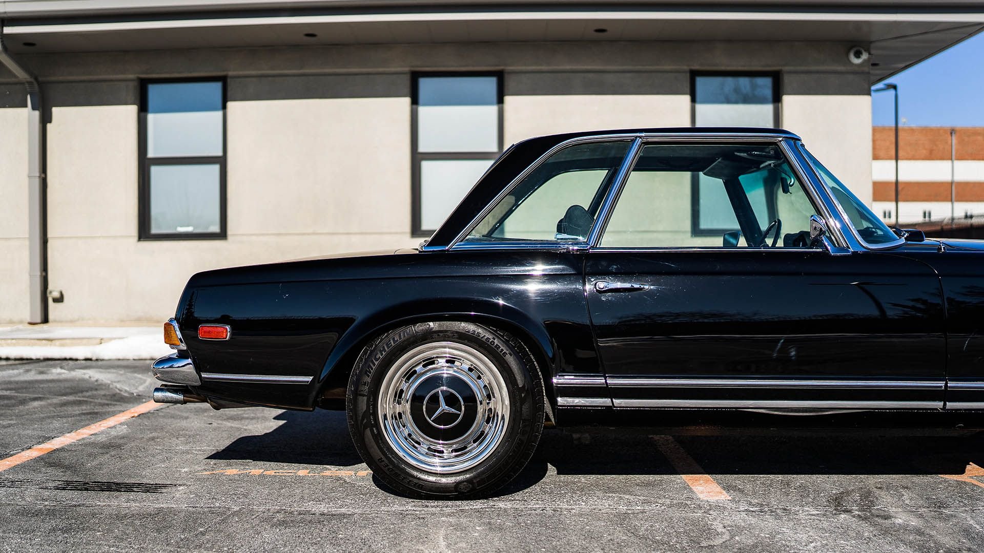 1970 Mercedes-Benz 280 SL | The Amelia Auction 2023 | Broad Arrow ...