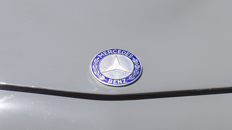 For Sale 1969 Mercedes-Benz 280 SL "Pagoda"