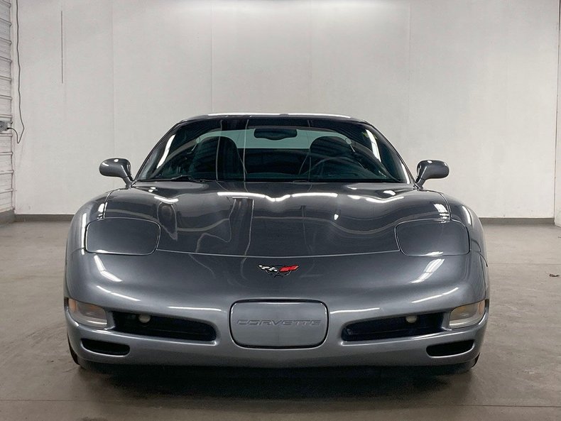 2004 Chevrolet Corvette 4