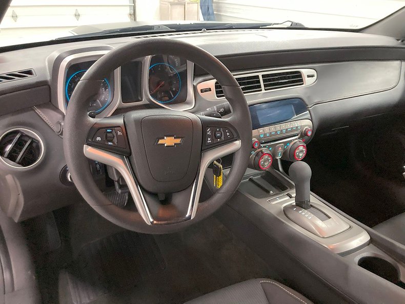 2012 Chevrolet Camaro 33