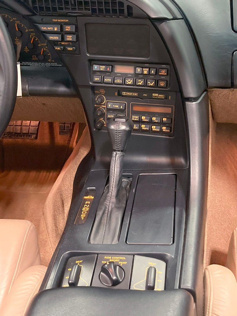 1992 Chevrolet Corvette 32