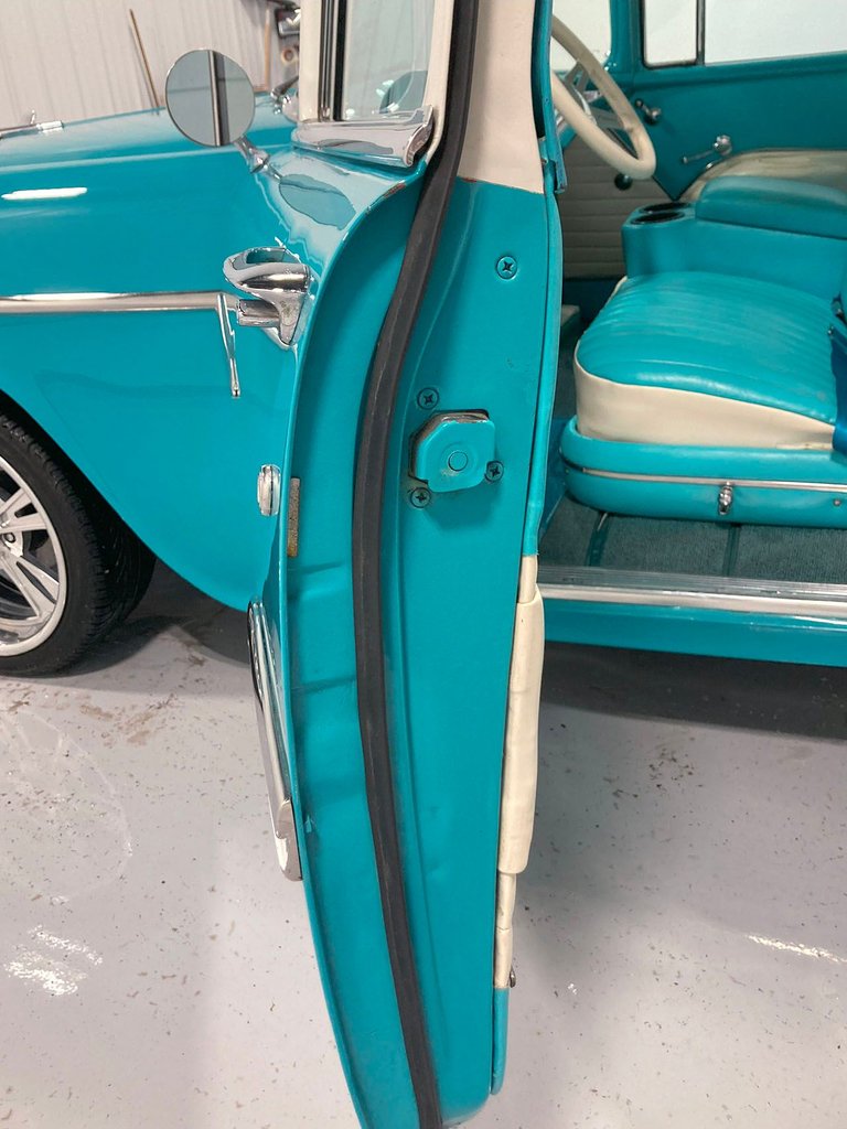 1955 Chevrolet Bel Air 24