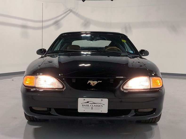 1995 Ford Mustang 9