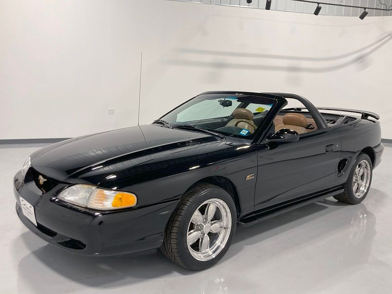1995 Ford Mustang 21