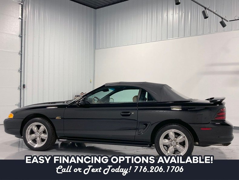 1995 Ford Mustang 8