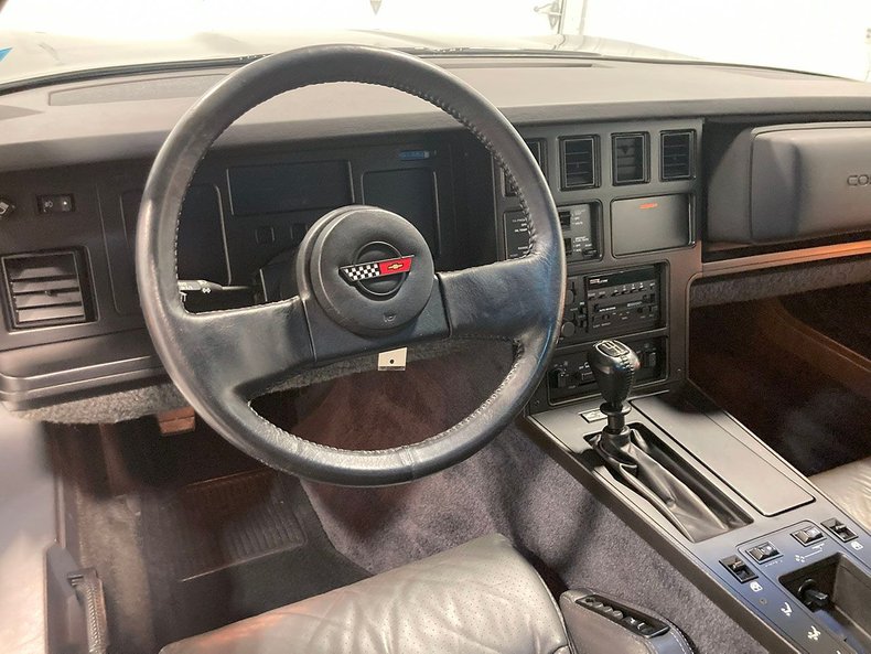 1985 Chevrolet Corvette 31