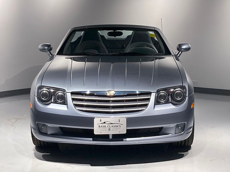 2005 Chrysler Crossfire 17