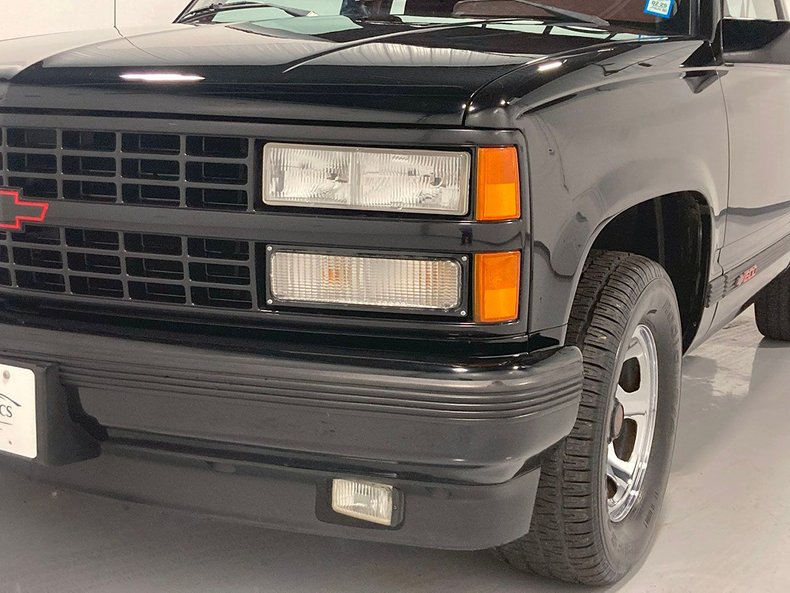 1990 Chevrolet C/1500 17