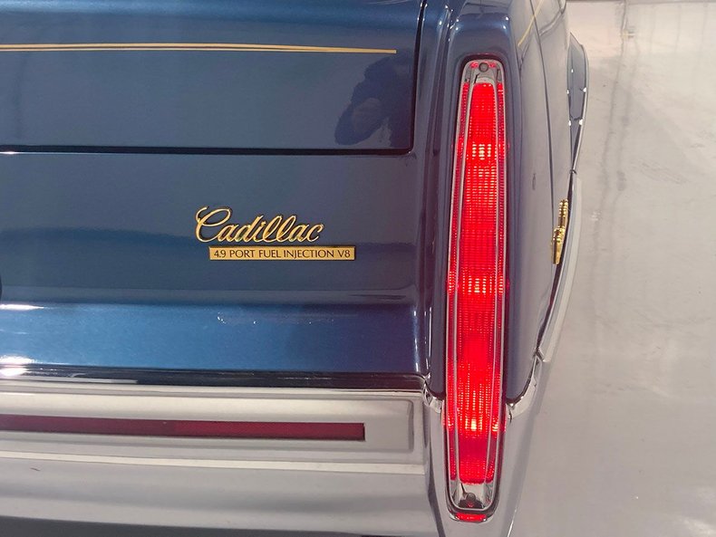 1992 Cadillac DeVille 19