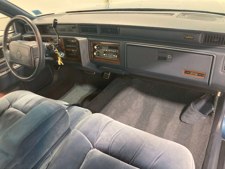 1992 Cadillac DeVille 57
