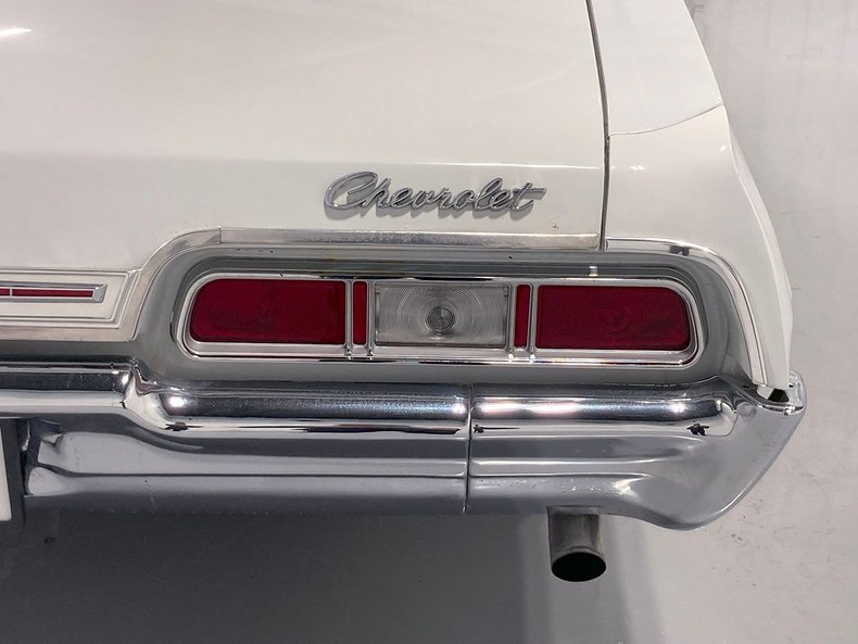 1967 Chevrolet Impala 13