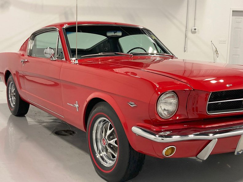 1965 Ford Mustang GT 18