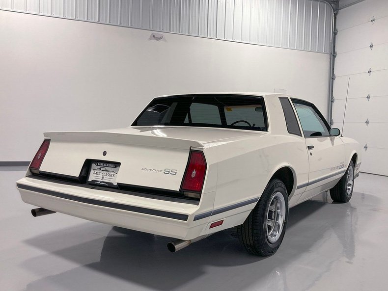 1984 Chevrolet Monte Carlo 10