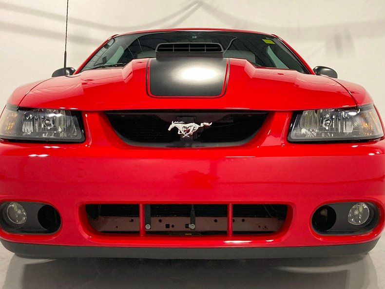 2004 Ford Mustang 20