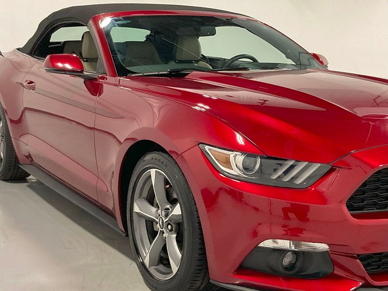 2015 Ford Mustang 23
