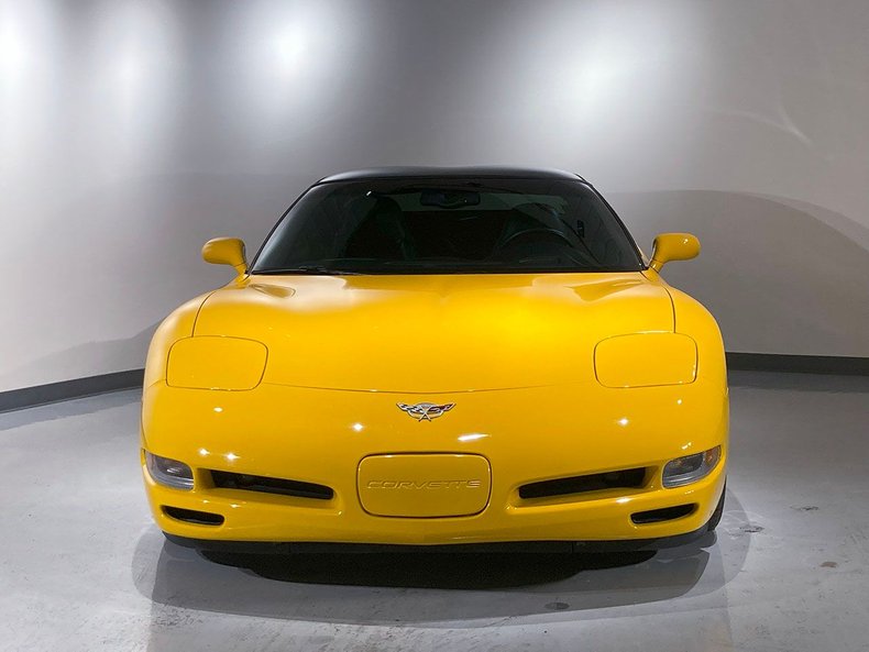 2003 Chevrolet Corvette 2