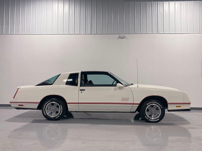 1987 Chevrolet Monte Carlo 10