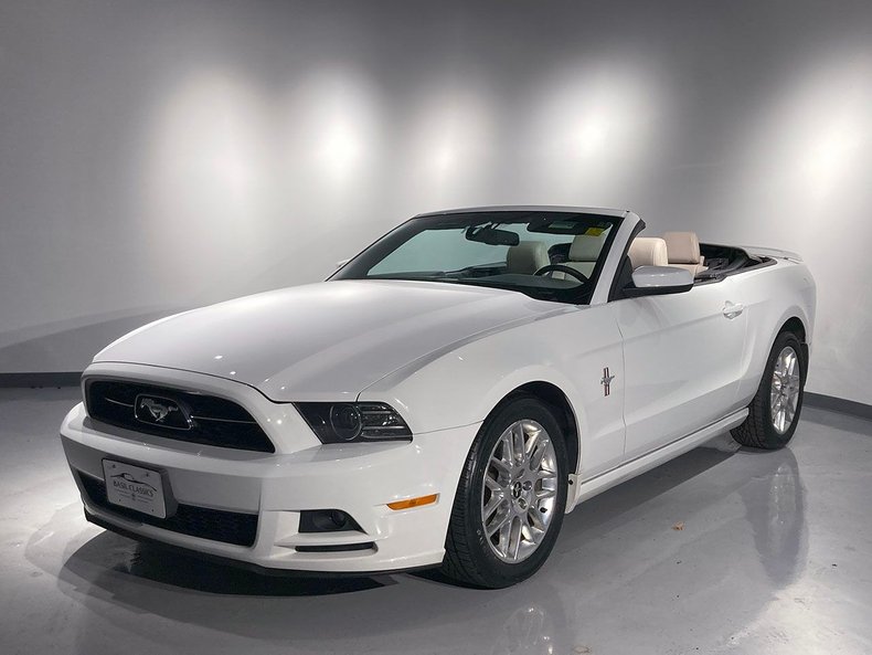 2014 Ford Mustang 74