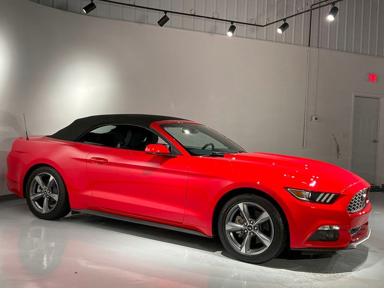 2016 Ford Mustang V6 10
