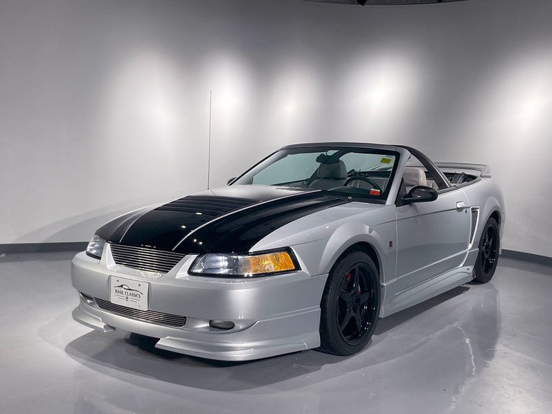 2000 Ford Mustang 2