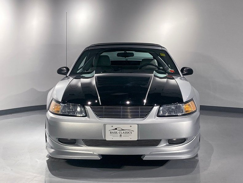 2000 Ford Mustang 8