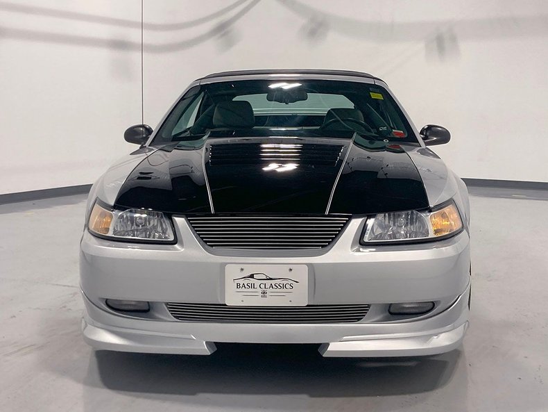 2000 Ford Mustang 13