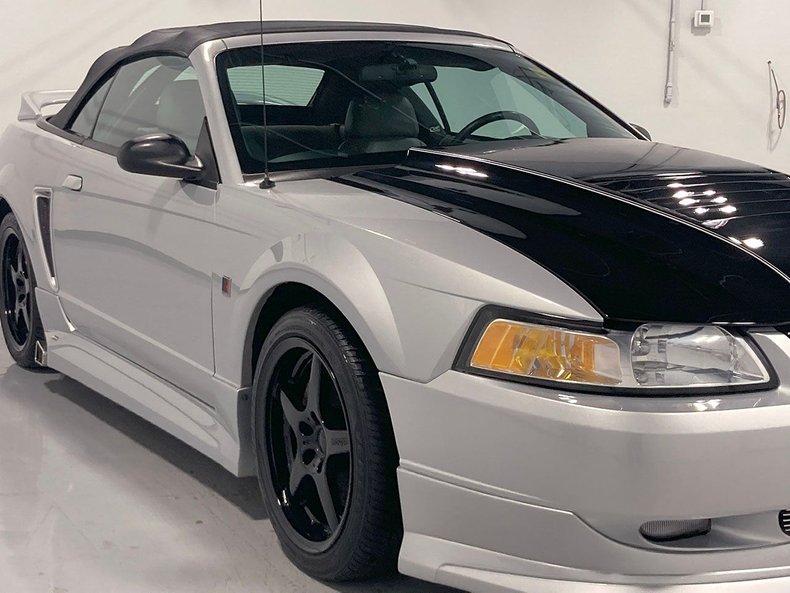 2000 Ford Mustang 26
