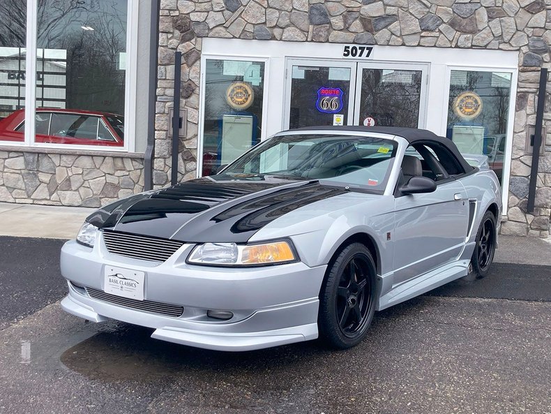 2000 Ford Mustang 81