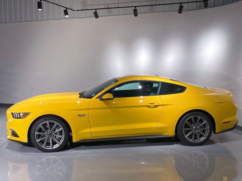 2015 Ford Mustang 5