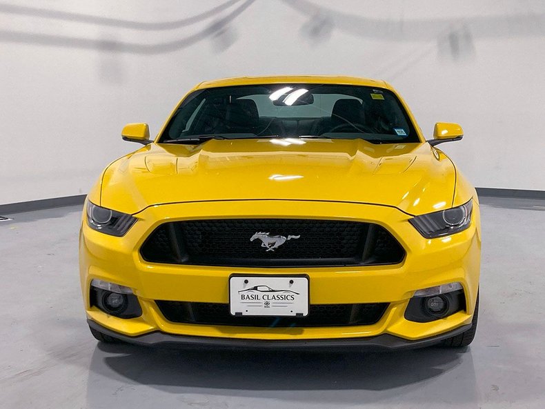 2015 Ford Mustang 8