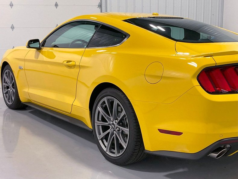 2015 Ford Mustang 20